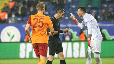 Galatasaray 10 kişiyle son dakikada kazandı: 2-3