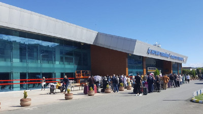 Trabzon'da bir yolcu uçağına bomba ihbarı