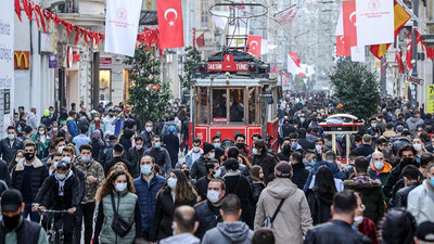 Bilim Kurulu üyesi Yavuz: Önlemleri erken bıraktık, aşılama yetersiz, ölüm sayıları düşmüyor