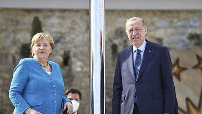 Erdoğan’dan Merkel’e ‘direk’ şakası