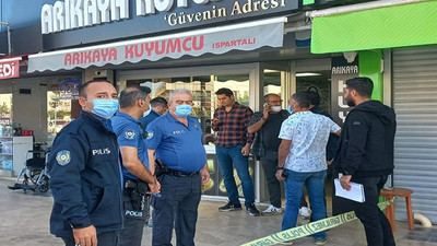 Soyguncu, kuyumcu çalışanını öldürüp 2 kilo altını alarak kaçtı