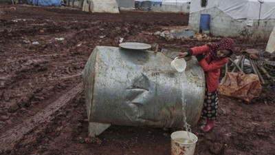 'Türkiye destekli cihatçılar suyu silah olarak kullanıyor'