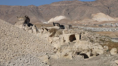 Hasankeyf'te tarihi yerler yıkılıyor