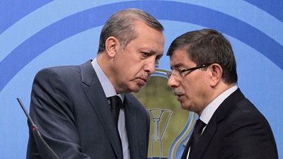 Davutoğlu: Güç yozlaşmasından rant devşiren bir grup Erdoğan'ı esir aldı