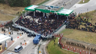 3 bin 500 göçmen Polonya sınırına toplandı