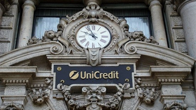 Unicredit, Yapı Kredi'de kalan hisselerini satmaya başladı