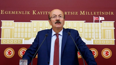 Bekaroğlu: 10 bin dolar rüşvet alan kimdir? Şantaj için mi kullanacaksınız?