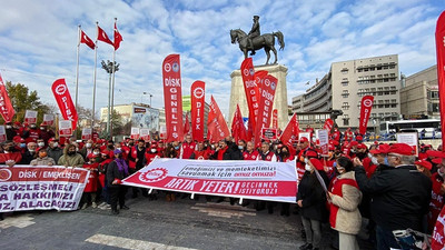 DİSK’ten TL eylemi: Türk lirası değer kaybettikçe, biz kaybediyoruz, emeğimiz ucuzluyor