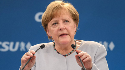 Merkel: Türkiye ile diyalog yolları açık kalmalı