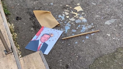 Erdoğan'ın fotoğrafını yere attı, gözaltına alındı