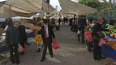 Pazar fiyatları yükseldi, yurttaş taneyle alışveriş yapıyor