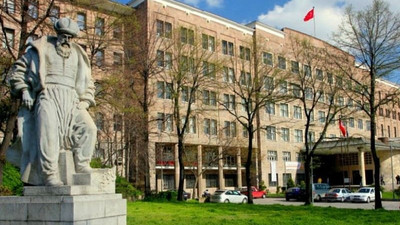 Ülkücü grup Ankara Üniversitesi'nde öğrencilere saldırdı