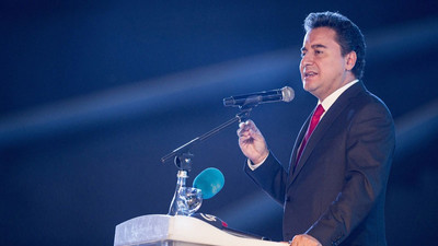 Babacan: Nas diye finansal sisteme baltayla girdiler