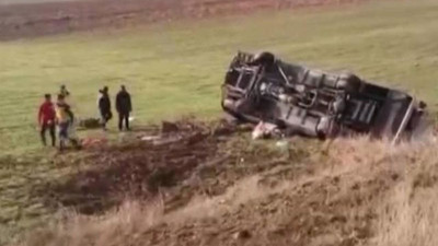 Sporcuları taşıyan araç kaza yaptı: Bir ölü, 15 yaralı