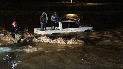 Manzarayı izlerken araçlarıyla Boğaçayı'na düştüler