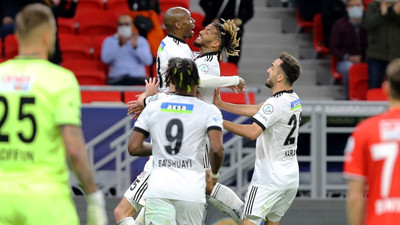 Beşiktaş, Antalyaspor'u Süper Kupa finalinde de devirdi