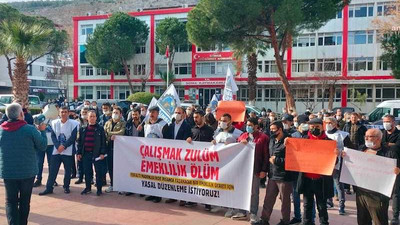 Somalı emekli madencilerden eylem: Şu an biz ölüyüz