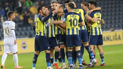 Fenerbahçe'nin yeni teknik direktörle ilk maçında 11 isim