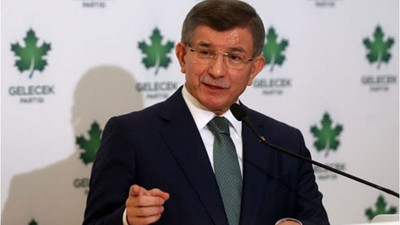 ‘Kriz çıkardı’ iddialarına yanıt veren Davutoğlu: Sembolik işler yapmam