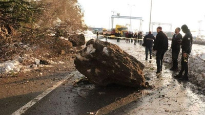 Zonguldak Ereğli- Alaplı yolunda heyelan