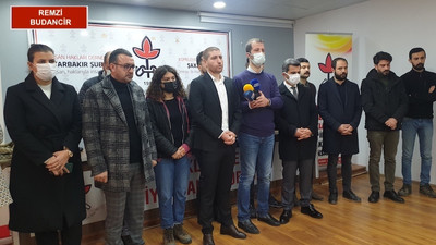 Diyarbakır'da İHD'nin kapısı çilingirle açılarak içeriye girildi, 33 yıllık belgelere el konuldu