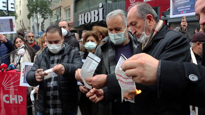 İzmir'in 30 ilçesinde zamlar protesto edildi