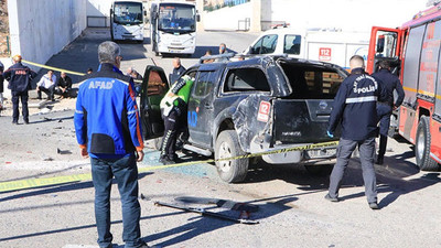 Halk otobüsü ile AFAD aracı çarpıştı: 1 ölü, 3 yaralı