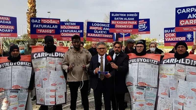 SAADET’ten zam eylemi: AKP zam oldu yağıyor