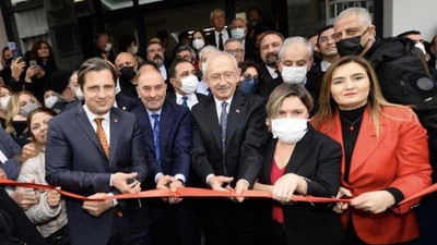 Kılıçdaroğlu, CHP İzmir İl Binasının açılışını yaptı