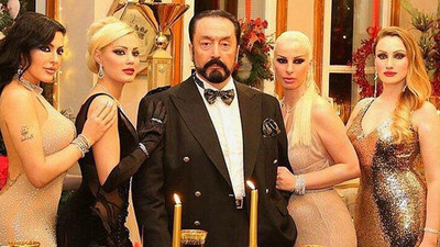 Adnan Oktar'ın 'Kedicikler'i ve 'Aslanlar'ı The Times'a konuştu