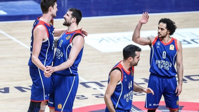 Bitci Türkiye Kupası'nın sahibi Anadolu Efes oldu