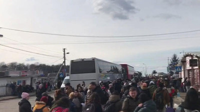 Polonya sınırındaki Türklerin bekleyişi sürüyor