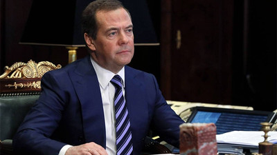 Medvedev'in dediği oldu: Avrupa'da doğalgazın fiyatı 2 bin euroyu geçti