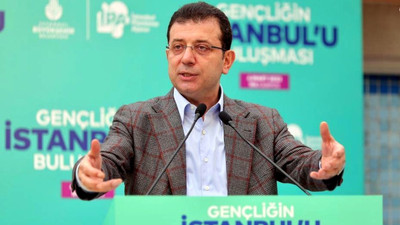 İmamoğlu: Birkaç kişiyle yüzmek yerine gençlerle bu alanda bulunmanın garip ironisini yaşıyorum