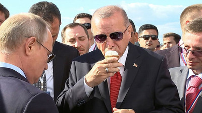 'Erdoğan dondurmayı yalayarak yedi' dedi, hakaret davası açıldı'