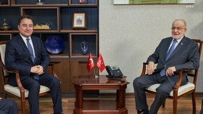 Ali Babacan, Temel Karamollaoğlu’nu ziyaret etti