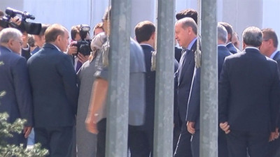 'Erdoğan oyları alıp odadan çıktı'