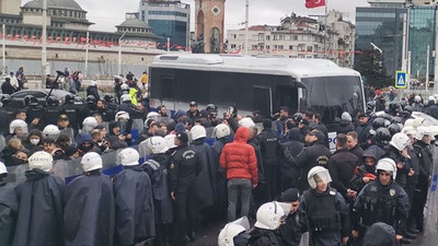 Taksim'de 1 Mayıs deklarasyonu açıklamasına polis müdahalesi