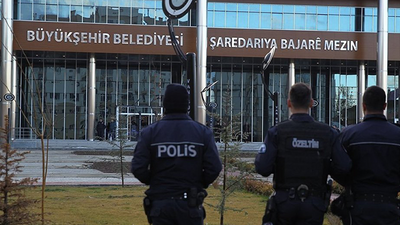 Van Büyükşehir Belediyesi'ne bombalı saldırı