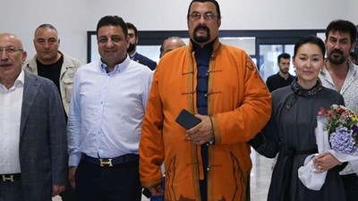 111 kilo kokainle yakalanan Akat, Steven Seagal'ı dolandırdı