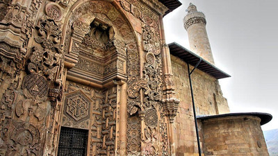 UNESCO listesindeki Divriği Ulu Camii'nde restorasyon yeniden başladı