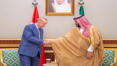 Erdoğan, Suudi Arabistan'da Veliaht Prens Selman'la görüştü