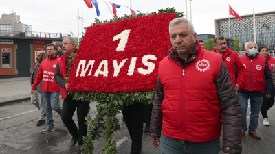 DİSK, Taksim'e çelenk bıraktı