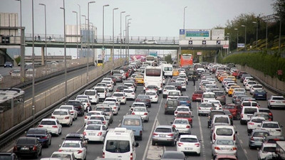 Bayram ziyaretleri: İstanbul'da trafik yoğunluğu yüzde 65