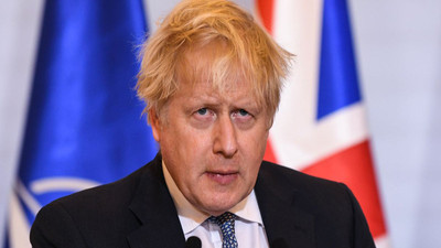 Boris Johnson: Putin'in yenilmez olduğu efsanesine son verdiniz