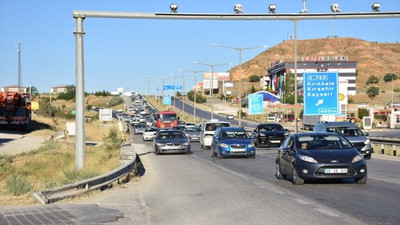 Tatil dönüşü trafiği erken başladı