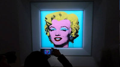 Andy Warhol'un Marilyn Monroe portresi 20. yüzyılının en pahalı sanat eseri oldu