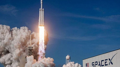 SpaceX, uzaya 53 Starlink uydusu fırlattı