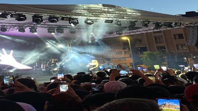 İrem Derici'nin konseri yarıda kesildi