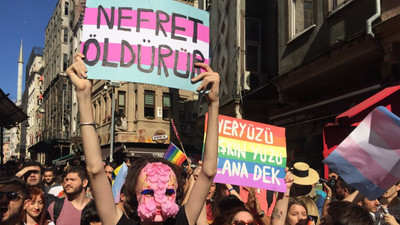 Sera Kadıgil, Eskişehir'de LGBTİ+’lara katliam çağrısı yapan broşürleri Soylu'ya sordu